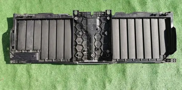 Mercedes-Benz S W223 Intercooler air channel guide A2235006200
