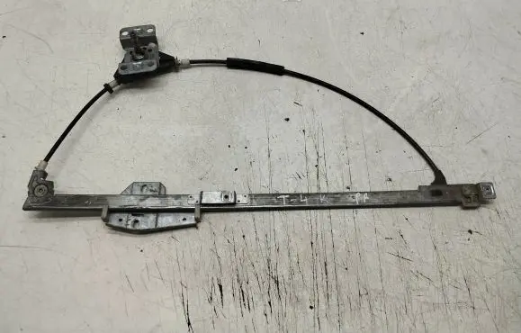 Volkswagen Transporter - Caravelle T4 Front door manual window regulator 701837502