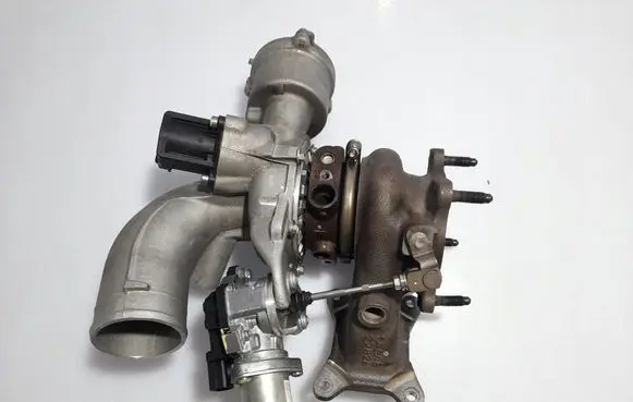 Volkswagen Jetta VI Turbo 06H145710F