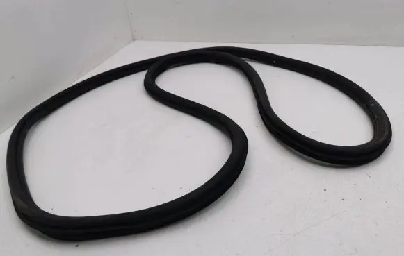 Audi Q2 - Front door rubber seal 81A831721B