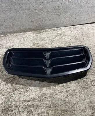 Mercedes-Benz C W205 Bonnet wind deflector 84532167