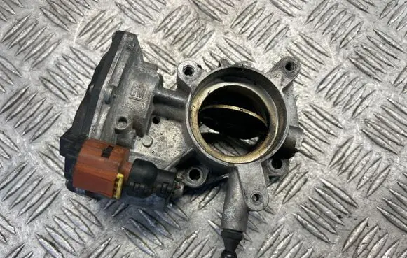 Opel Insignia A Throttle valve 50329302
