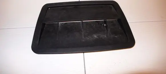 Mercedes-Benz E W211 Rear air vent grill A2116920401