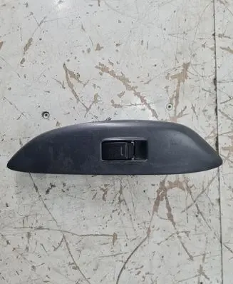 Toyota Yaris Electric window control switch