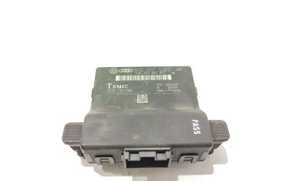 Audi A3 S3 8P Gateway control module 1K0907530D