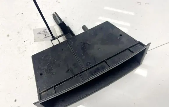 Citroen C3 Glove box 9643574177 18m6253016