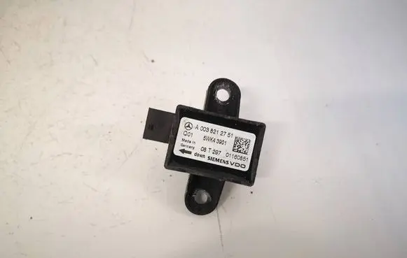Mercedes-Benz S W221 Airbag deployment crash/impact sensor A0038212751
