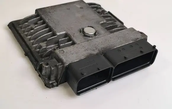 Seat Ibiza IV (6J,6P) Engine control unit/module 03F906070CA 5WP44795