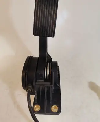 Mercedes-Benz Sprinter W906 Accelerator throttle pedal A9703000304
