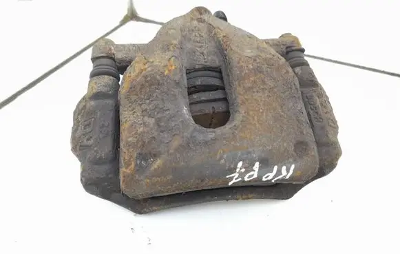 Toyota Auris 150 Front brake caliper