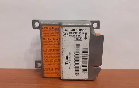 Mercedes-Benz C W202 Airbag control unit/module 0018202126 5877