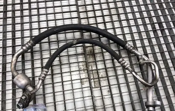 Chevrolet Cruze II Air conditioning (A/C) pipe/hose