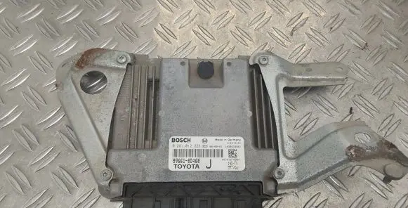 Toyota Yaris Engine control unit/module 896610D460