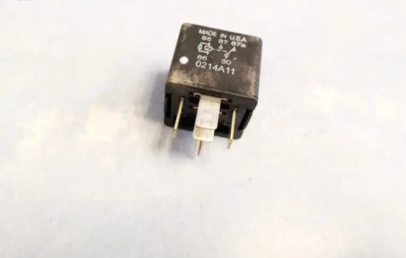 Mitsubishi Pajero Other relay mr301971