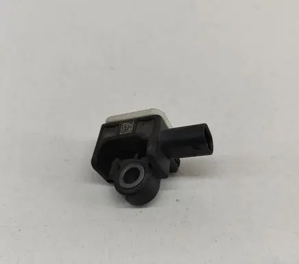Citroen DS7 Crossback Airbag deployment crash/impact sensor 9813701080