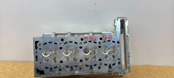 Mercedes-Benz E W213 Engine head R654016