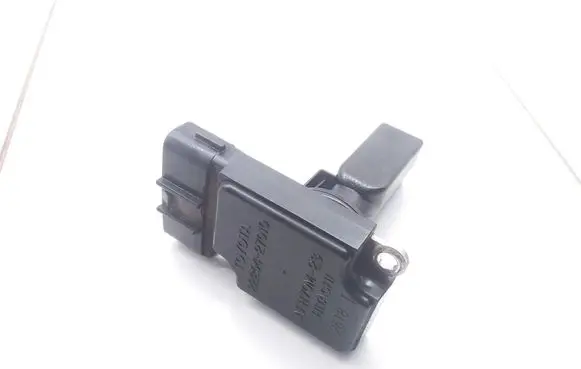 Toyota Avensis Verso Mass air flow meter 2220427010 2618