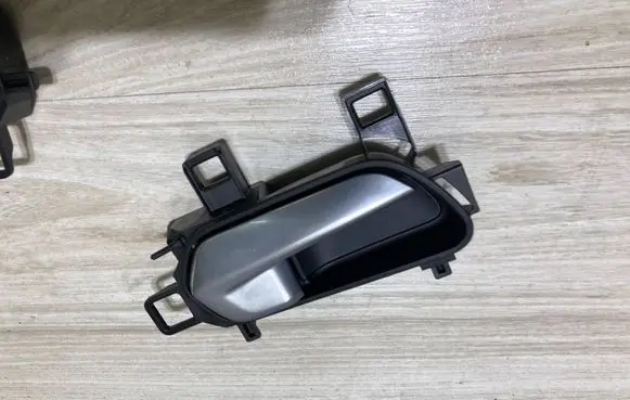 Nissan Juke II F16 Front door interior handle 806705FA6A 806705FA5A P1006340