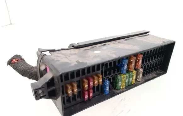 Volkswagen Caddy Fuse module 2K5970024F 1212300785