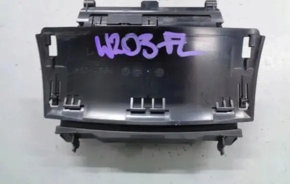 Mercedes-Benz C W203 Other center console (tunnel) element