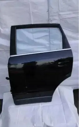Opel Antara Rear door