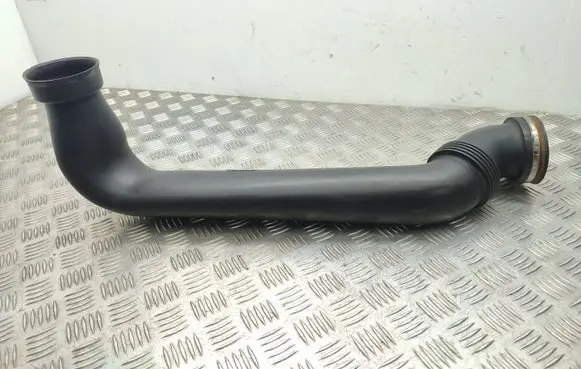Land Rover Discovery 3 - LR3 Intercooler hose/pipe PHD000603