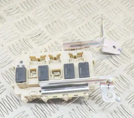 Nissan NP300 Fuse module 4KJ0A
