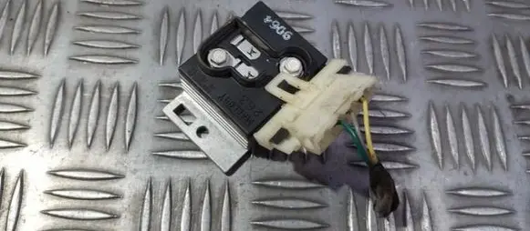 Coolant fan relay