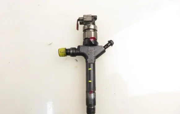 Mazda 5 Fuel injector RF7J13H50
