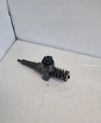 Audi A6 S6 C6 4F Fuel injector 0414720215
