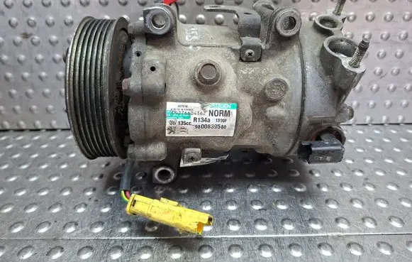 Peugeot 308 Air conditioning (A/C) compressor (pump) S27624128 9800839580