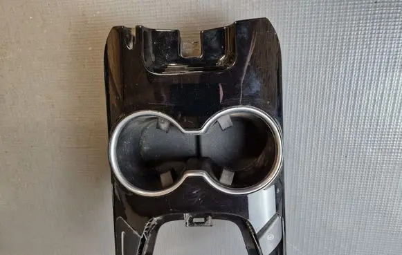Ford Fusion II Cup holder front DS73F045L92AD3JA6