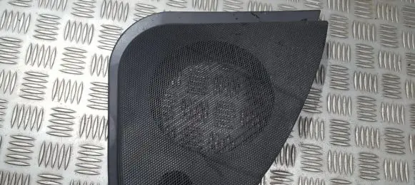 Mercedes-Benz E W211 Side speaker trim/cover A2117370588 501C0345-690-00