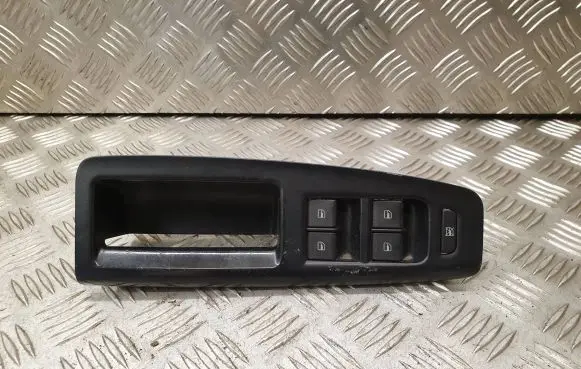 Volkswagen Polo IV 9N3 Electric window control switch 6Q1867171F
