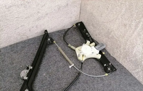 BMW 6 F06 Gran coupe Front door window regulator with motor 7268798 51337268798 7304522