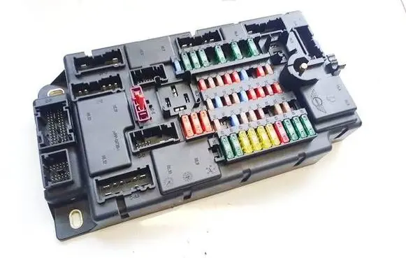 Mini One - Cooper Coupe R56 Fuse box set 6135345685701