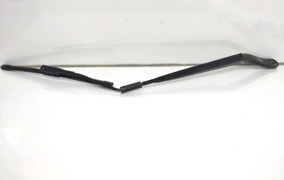 Ford Transit Courier Front wiper blade arm ET7617526B