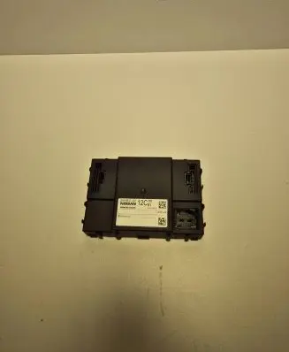 Nissan Qashqai Comfort/convenience module 284B2JD12C 5WK49375 24A1000103