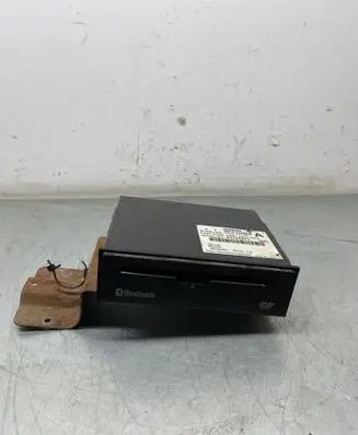 Nissan Pathfinder R51 CD/DVD changer 25915EA20A 60735073 CCA1410E