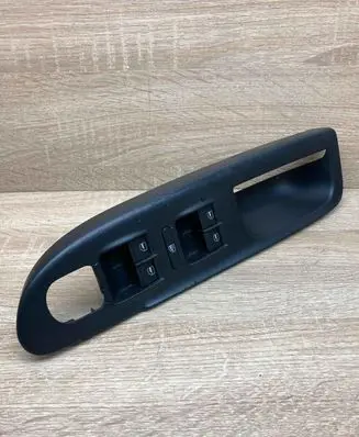 Volkswagen PASSAT B6 Electric window control switch 3C1867171