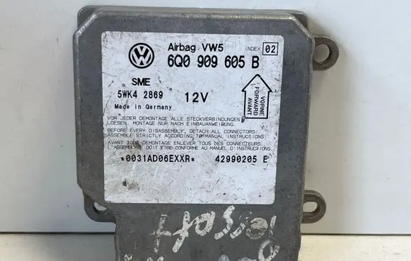 Volkswagen PASSAT B5.5 Airbag control unit/module 6Q0909605B 5WK42869