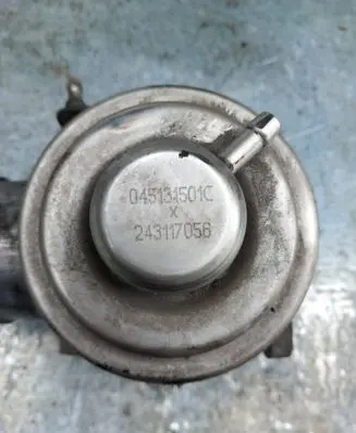 Volkswagen Polo EGR valve 045131501C 243117056