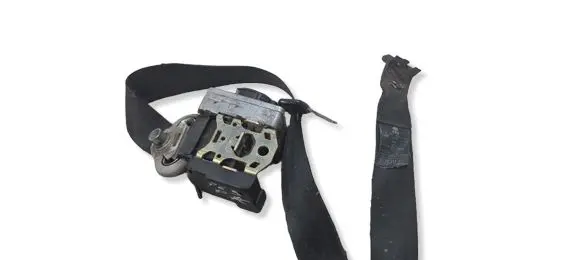 Volkswagen Golf IV Front seatbelt 