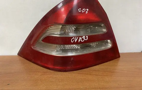 Mercedes-Benz C W203 Rear/tail lights A2038200164 C4703