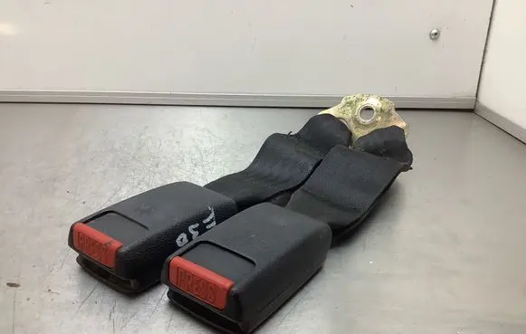 BMW 3 E30 Rear seatbelt buckle AFG03382003