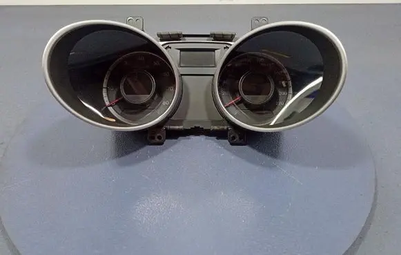 Hyundai ix35 Speedometer (instrument cluster) 940092Y350