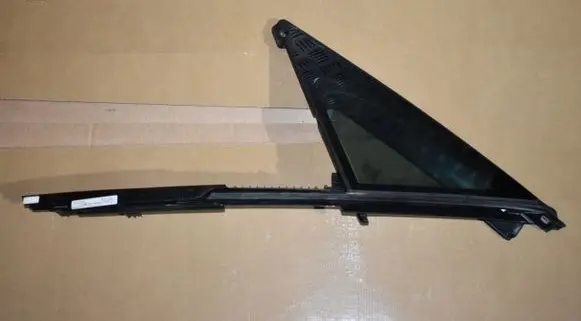 Porsche Panamera (971) Sliding door window/glass 