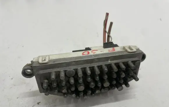 BMW 3 F30 F35 F31 Heater blower fan relay 9270254
