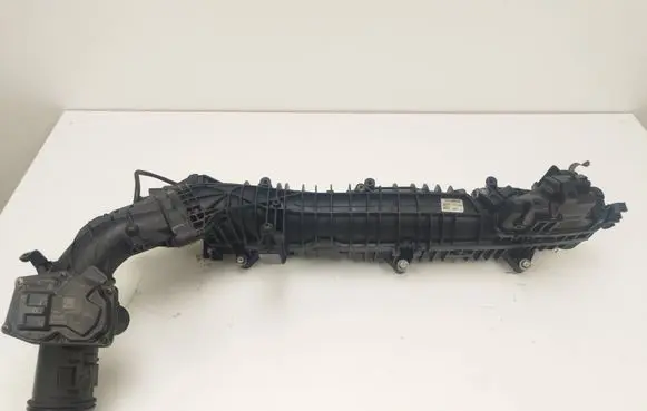BMW 5 F10 F11 Intake manifold 7811909