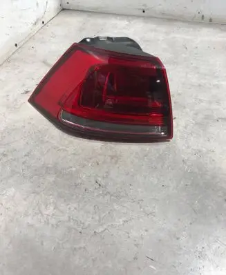 Volkswagen Golf VII Rear/tail lights 5G0945095F